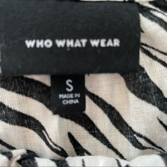 Who What Wear Animal Print Top - Picture 6 of 7